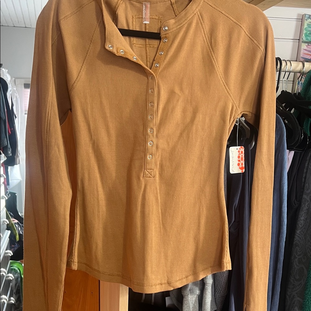 Women's Tan Long Sleeve Top